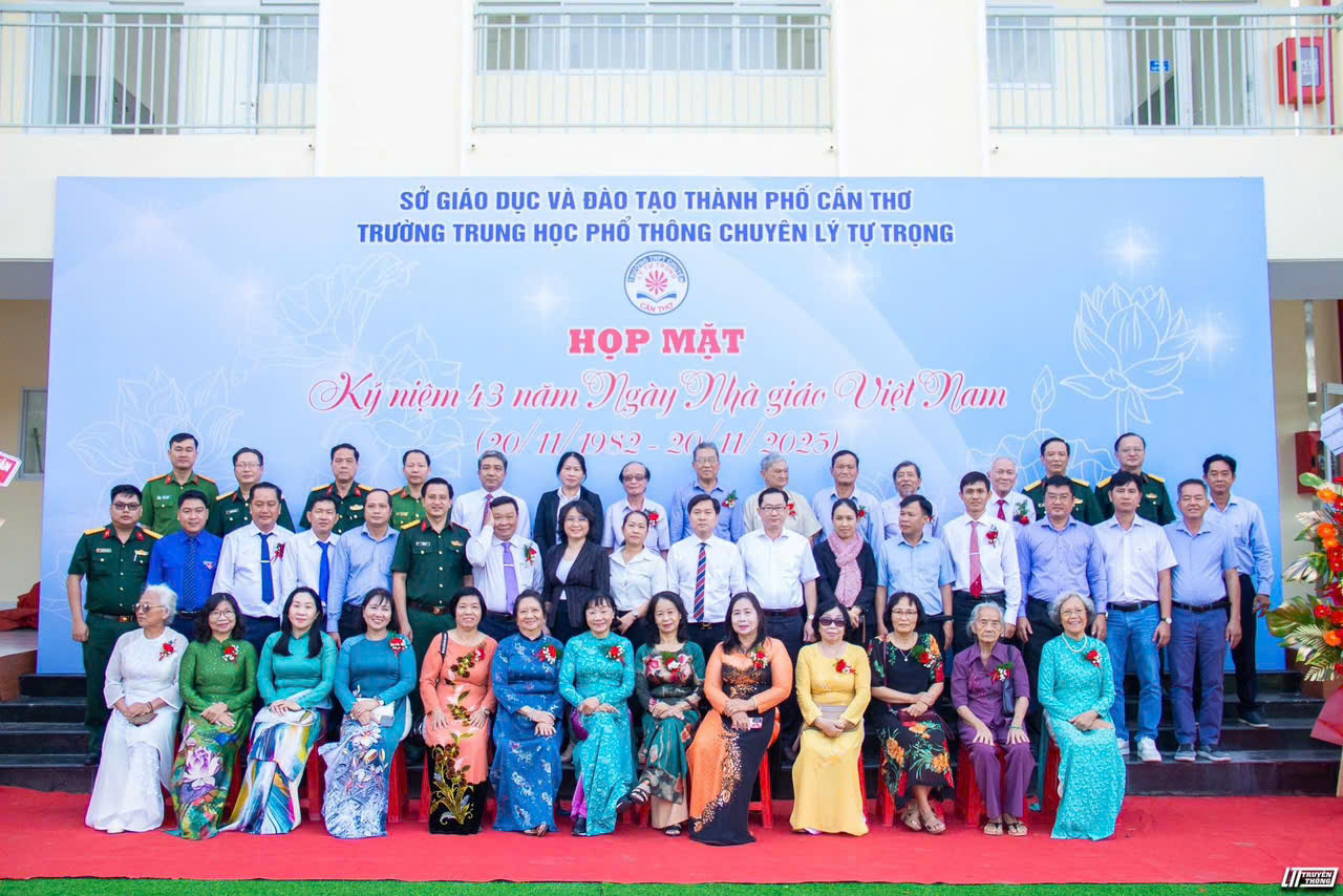 Trường THPT chuyên Lý Tự Trọng ảnh 1