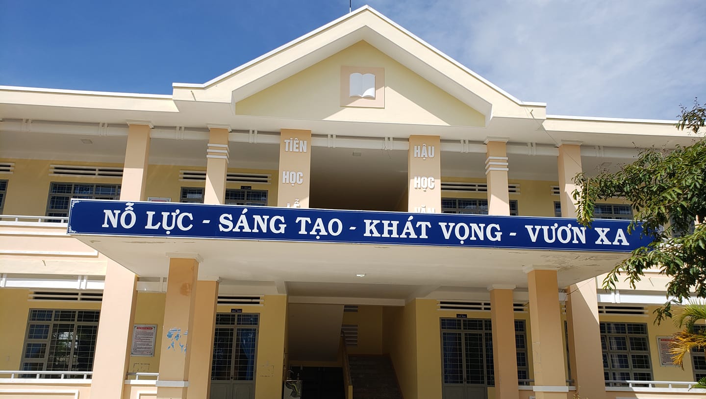 Trường Tiểu học và THCS Đỗ Trạc ảnh 1