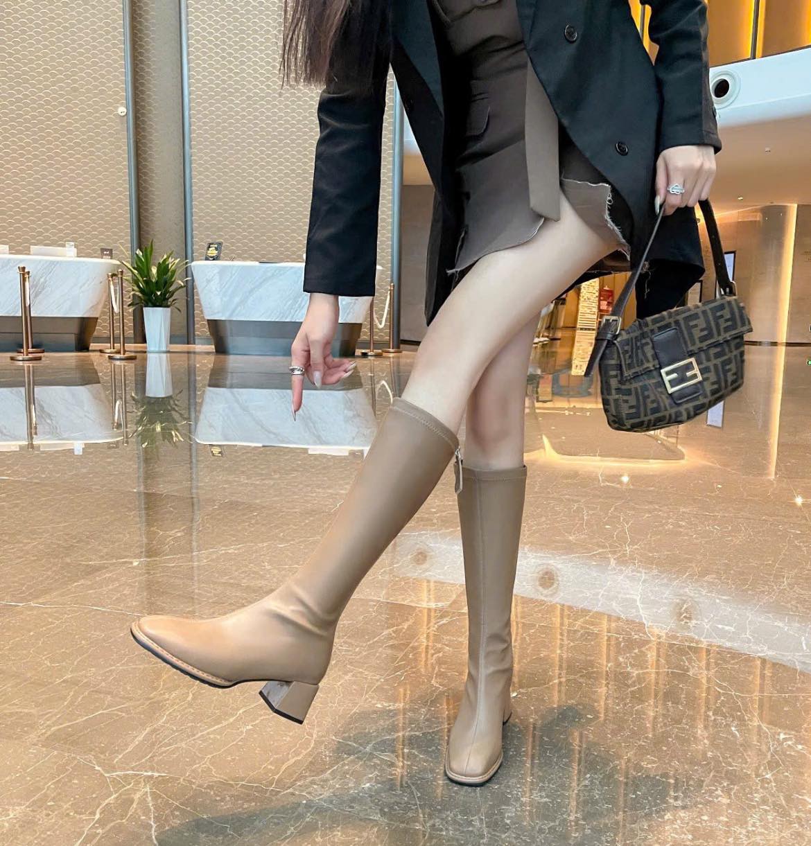 Tùng Moscow Cầu Giấy ảnh 1