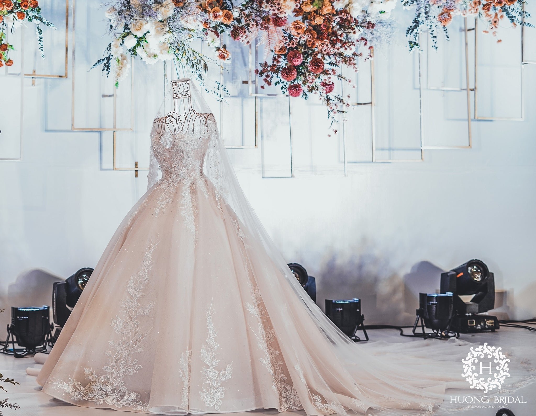 Địa chỉ may váy cưới ở Hà Nội  Ngôi sao