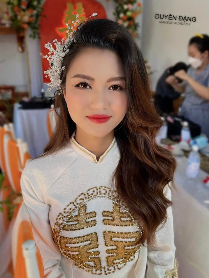 Duyên Đặng Makeup Academy ảnh 1