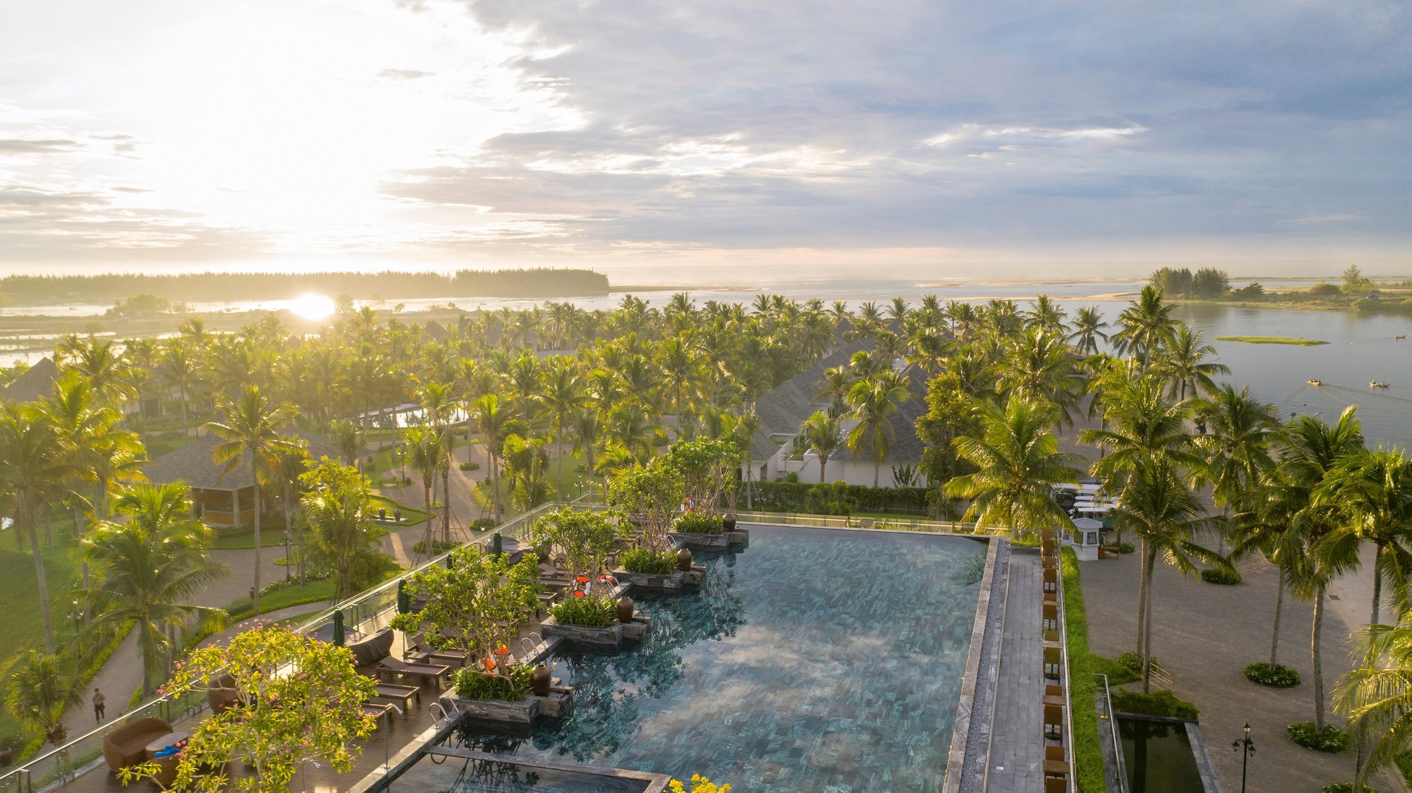 Hồ Bơi Cocoland River Beach Resort&Spa ảnh 2