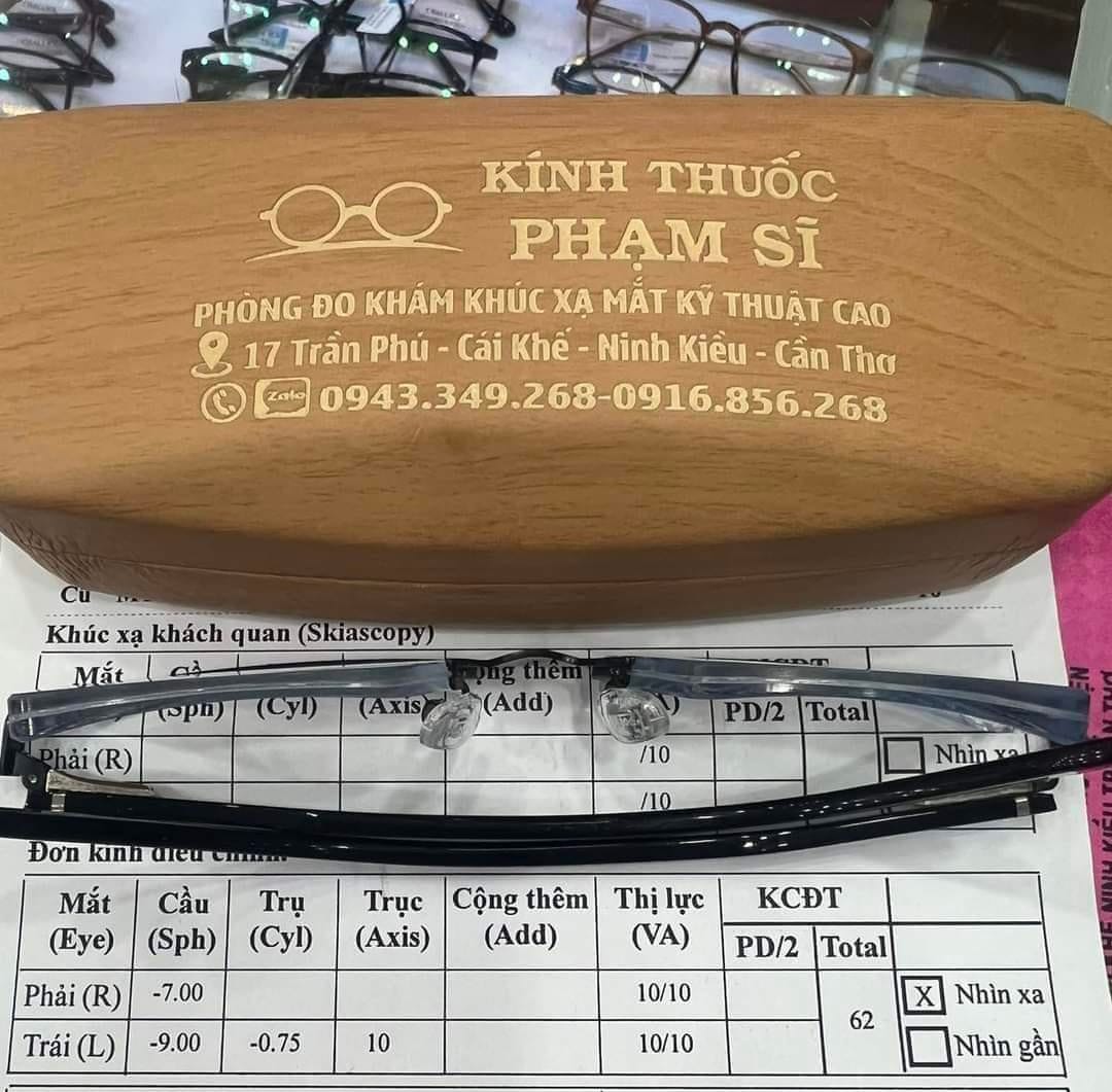 Mắt kính Phạm Sĩ ảnh 2