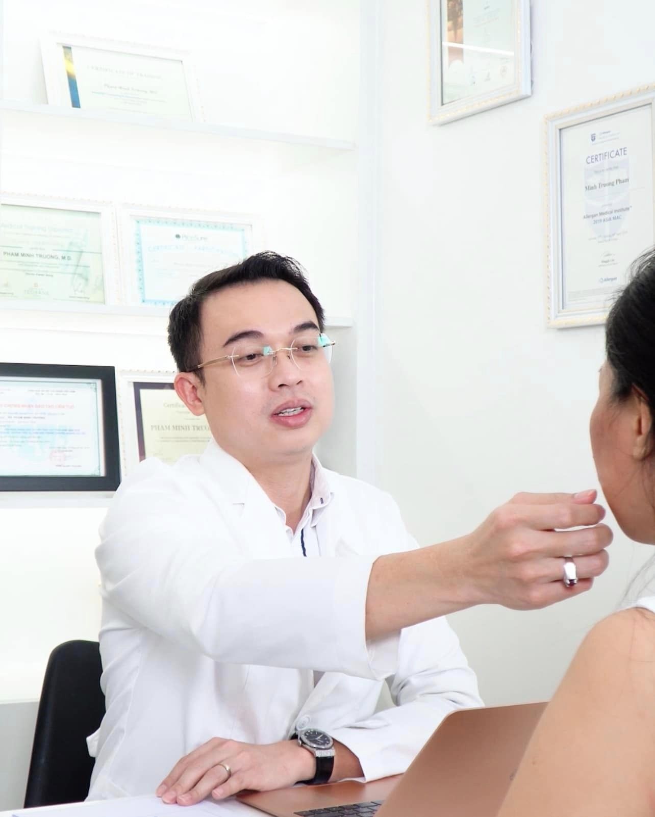 PMT Aesthetic Clinic - Professional melasma treatment ảnh 2