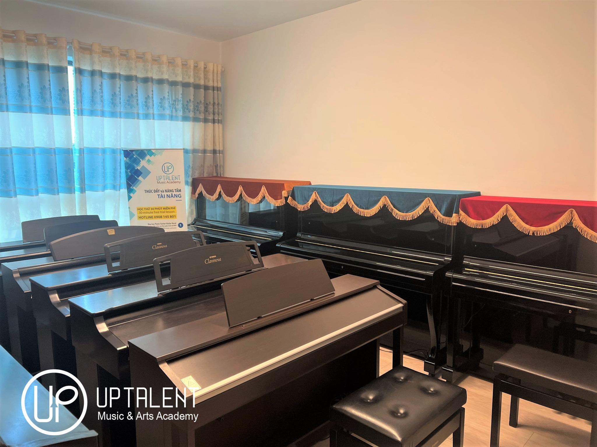 Up Talent Piano Store ảnh 1