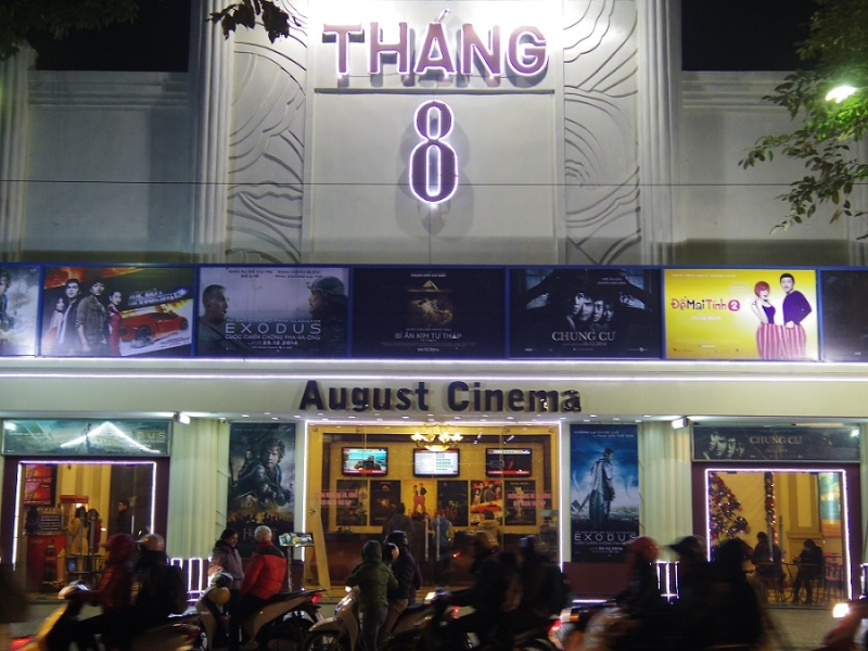 Rạp tháng 8 ảnh 2