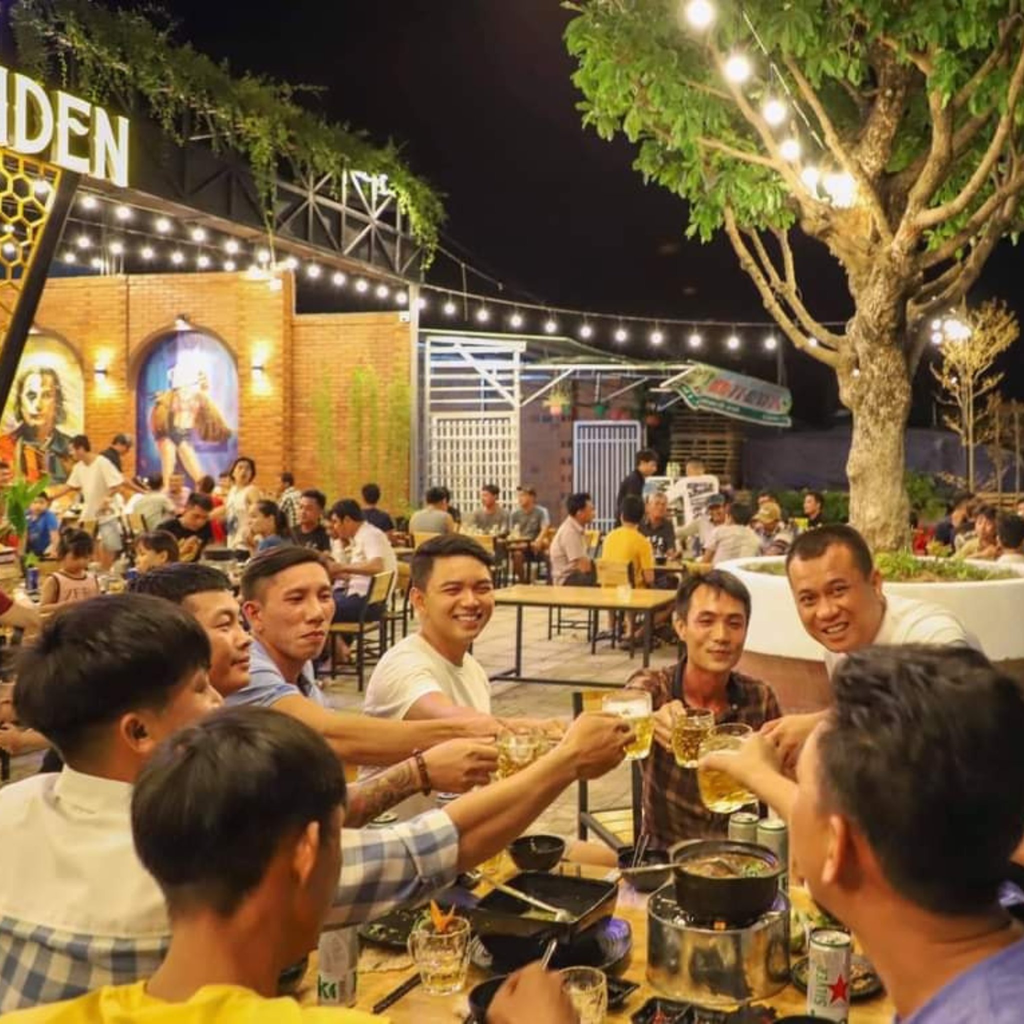 Củi Beer Garden ảnh 1