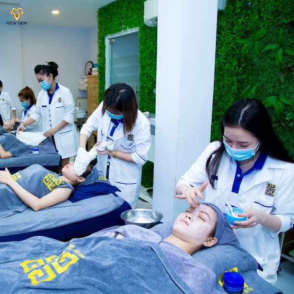 Học viện thẩm mỹ New Gem ảnh 2