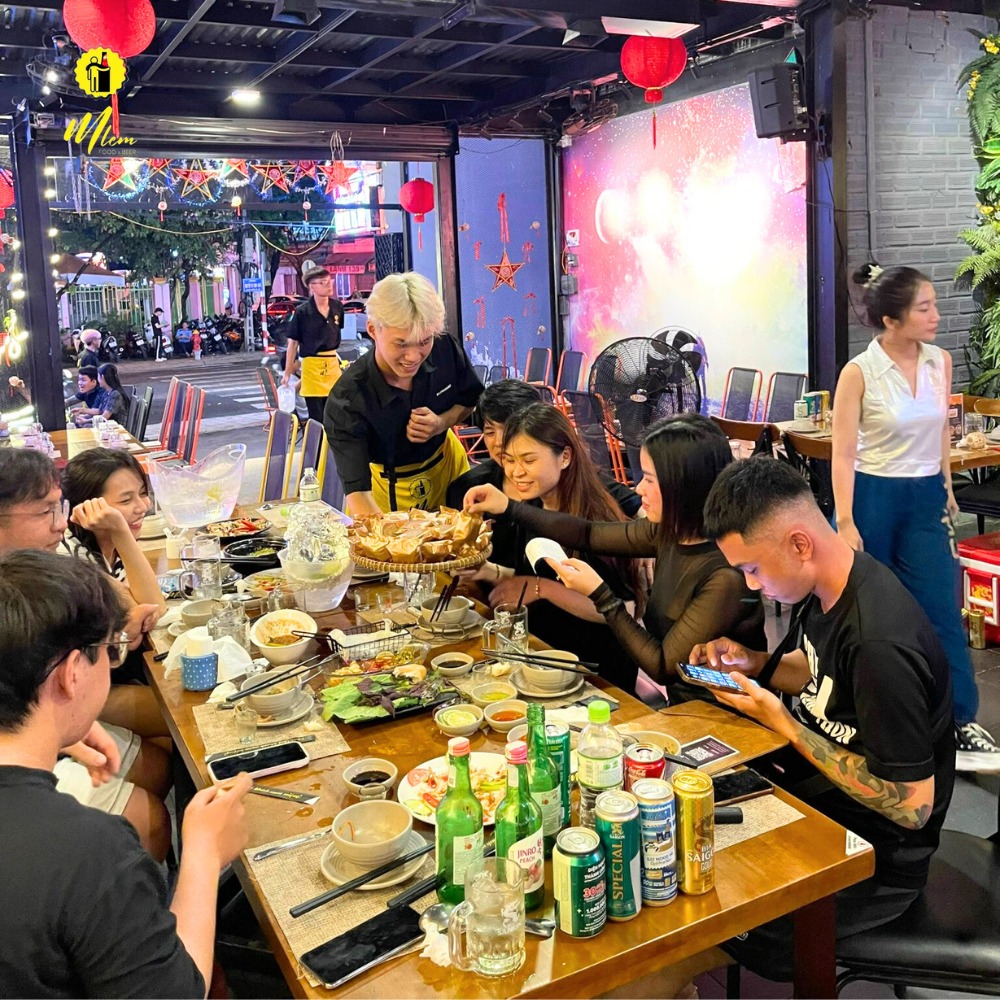 MLEM Food & Beer ảnh 1