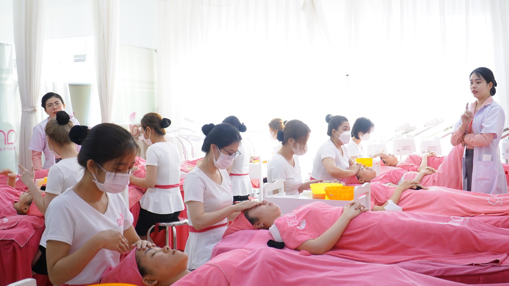 Trường Thẩm Mỹ ANA - ANA Beauty Academy ảnh 1