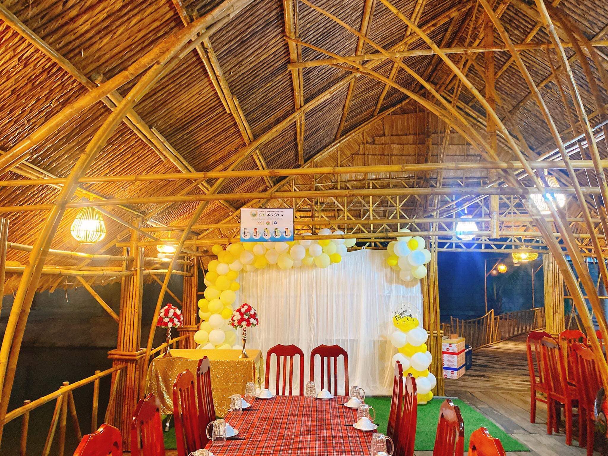 Nhà hàng ẩm thực Tre Vàng ảnh 3