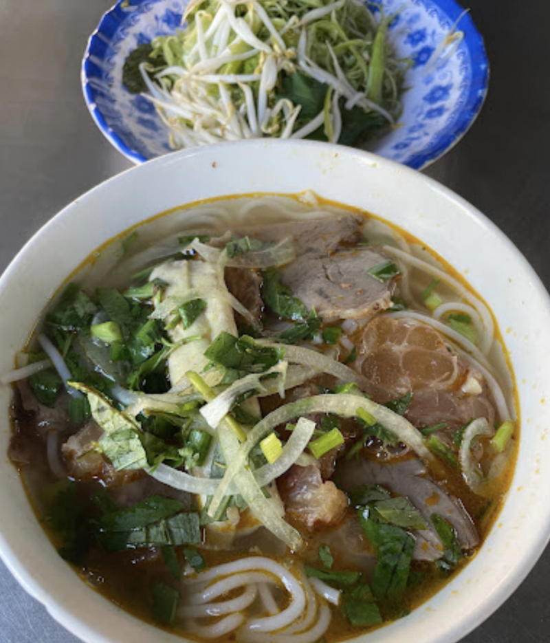 Bún bò Cây Me ảnh 1