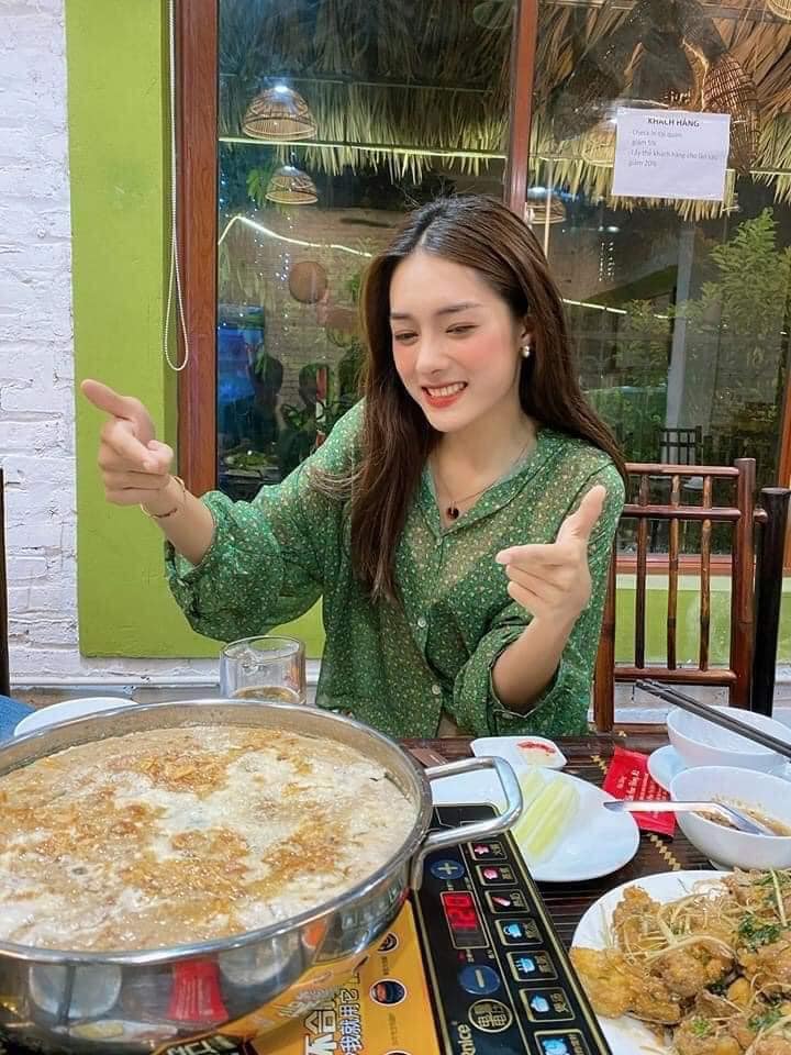 Món nổi bật là lẩu cua đồng nguyên chất ảnh 2