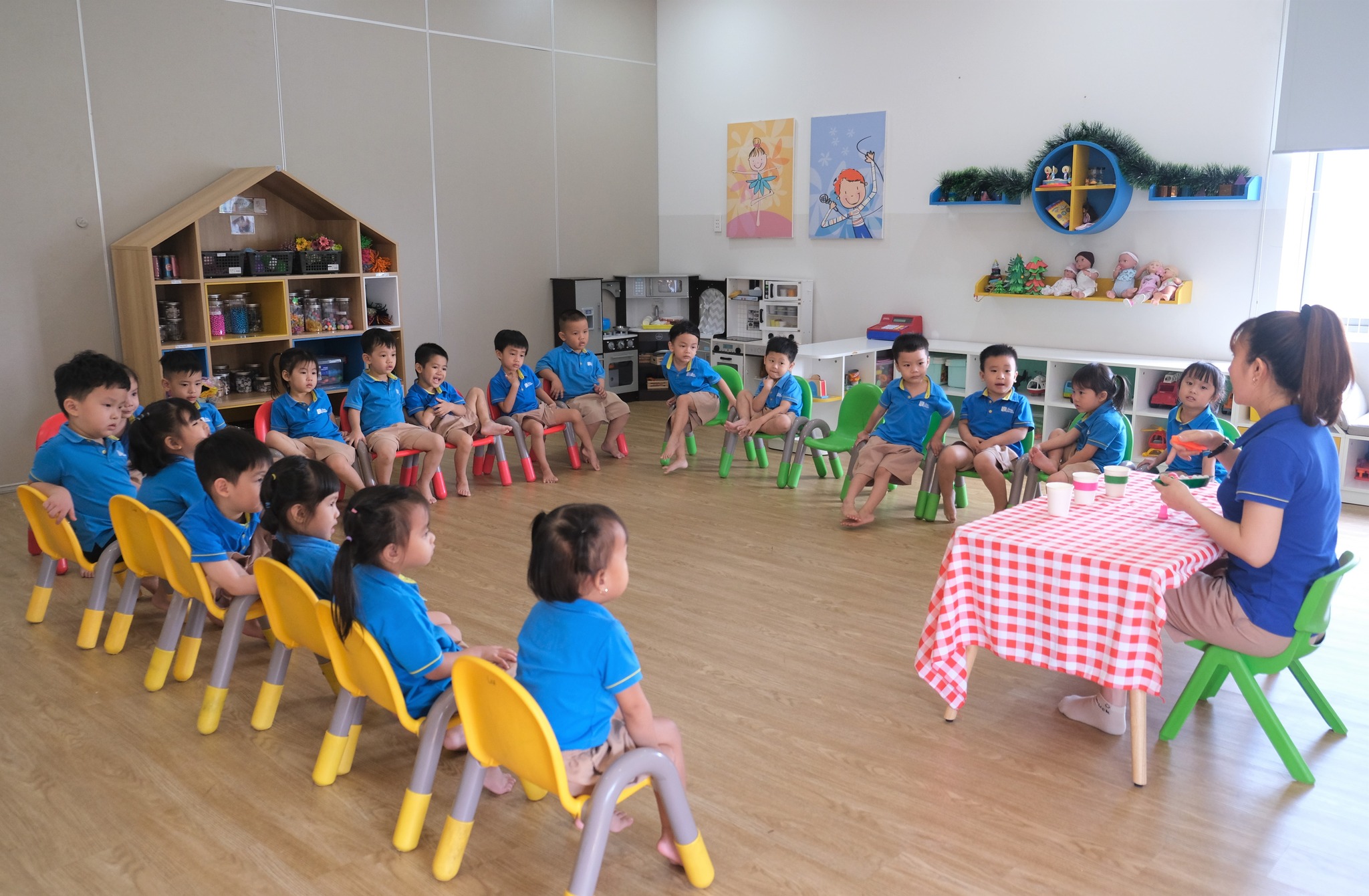 Little People Kindergarten ảnh 2