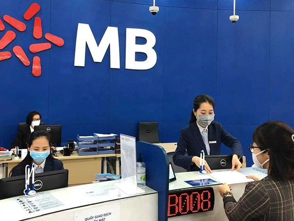 Ngân hàng MB Bank giao dịch ảnh 2