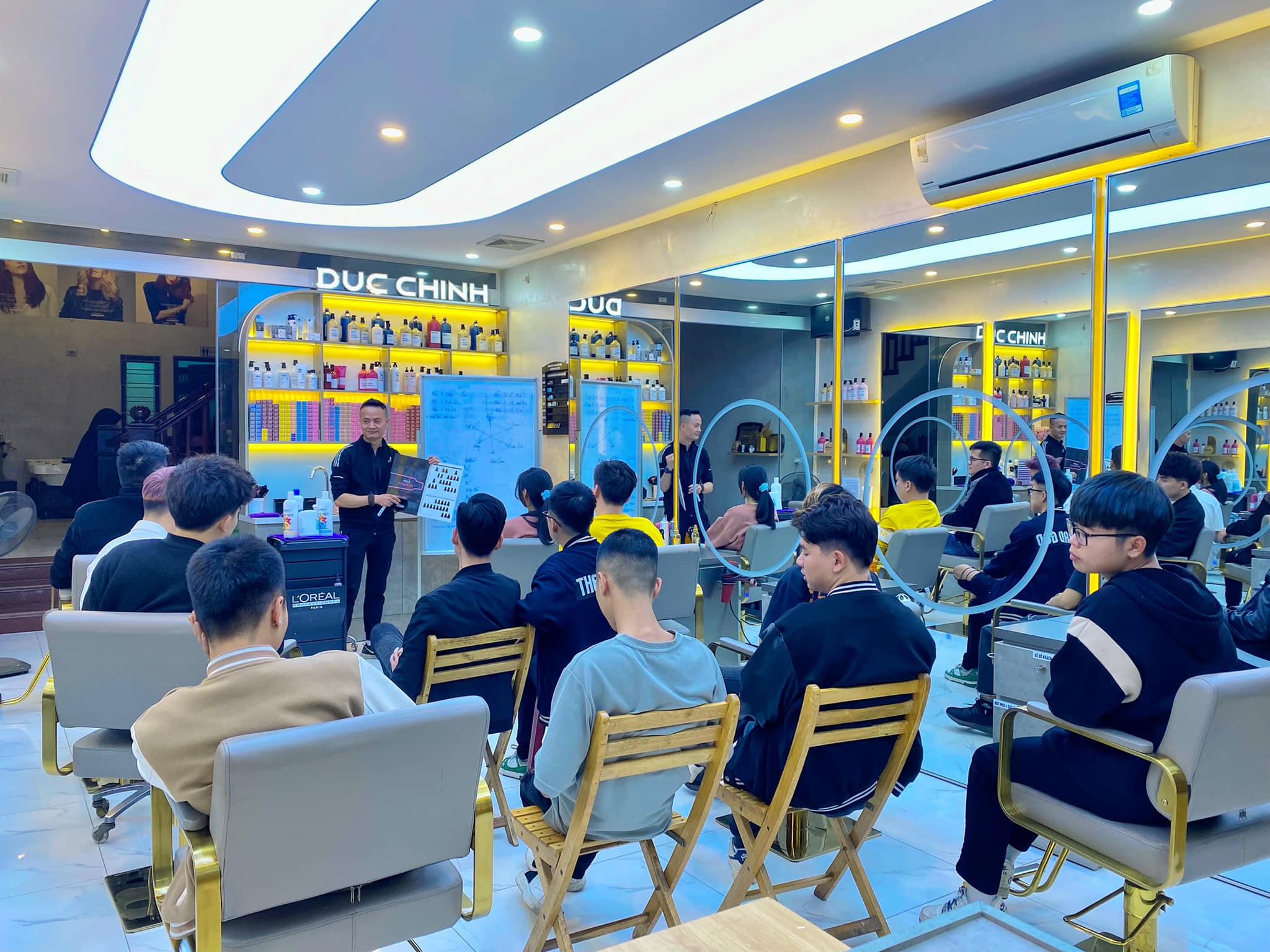 Đức Chính Hair Salon ảnh 2