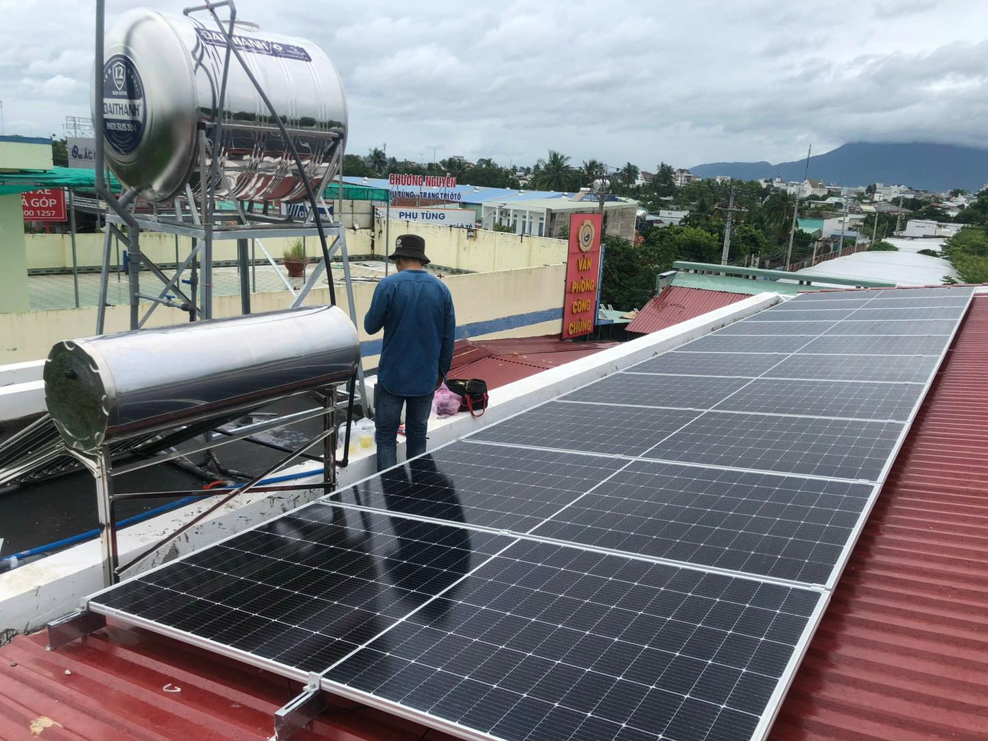 Hoàng Tuyến Solar ảnh 1