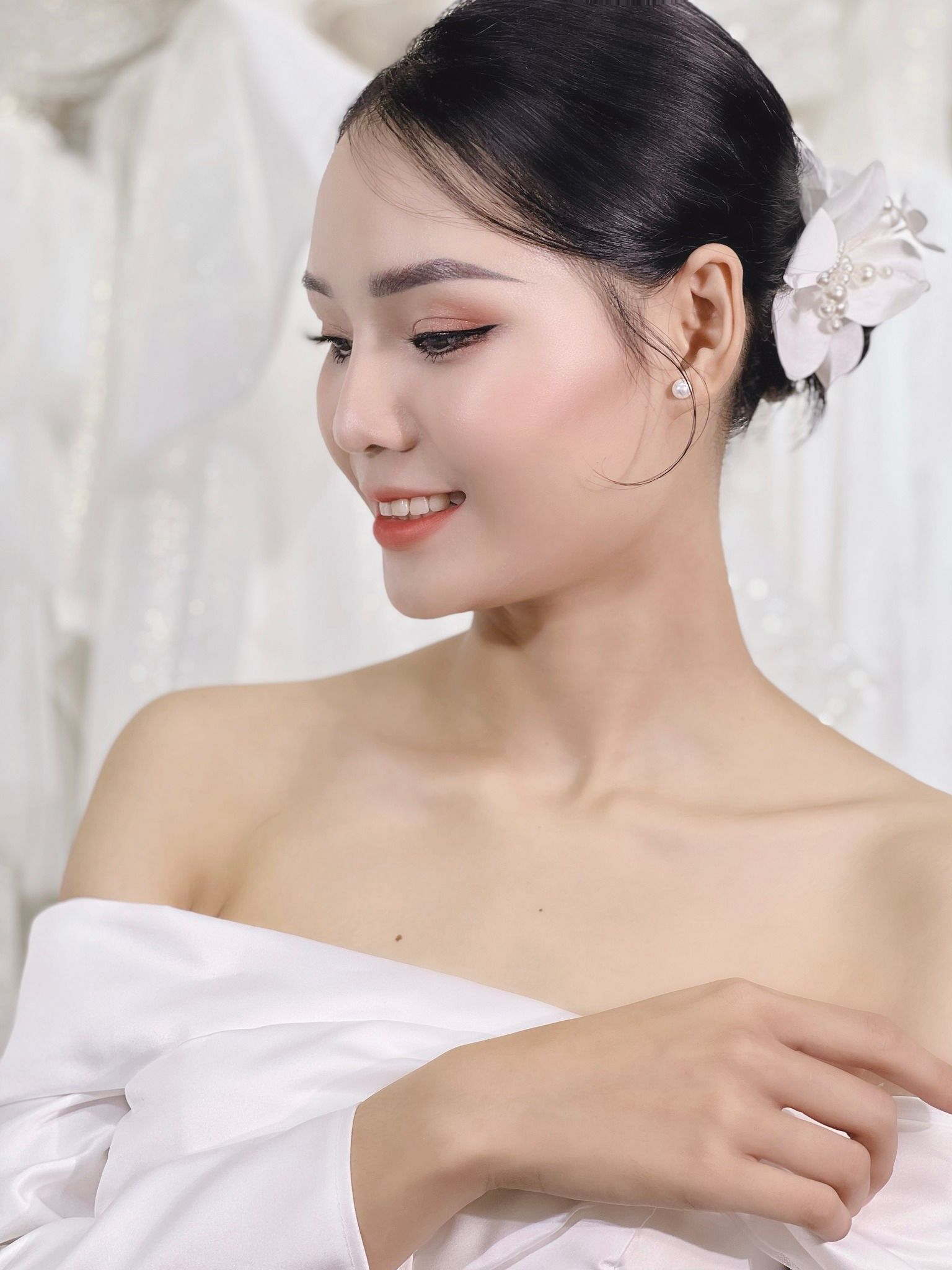 July Quỳnh Châu Make Up (JOY Studio) ảnh 1