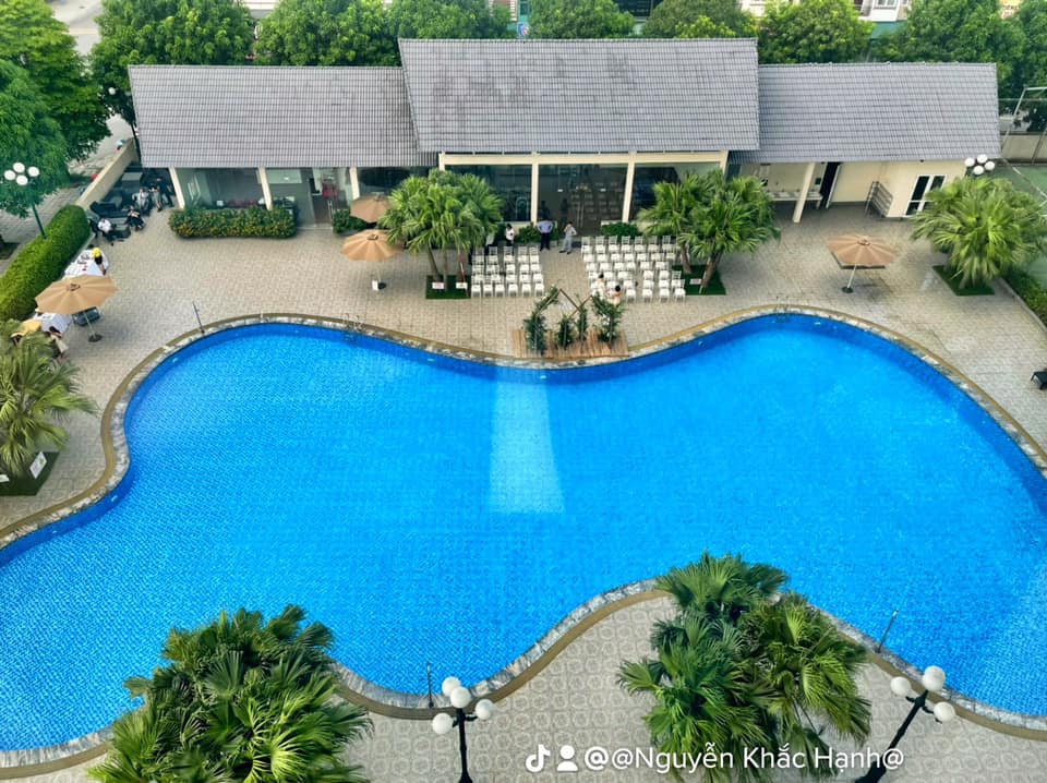 Bể Bơi Mường Thanh Luxury ảnh 1