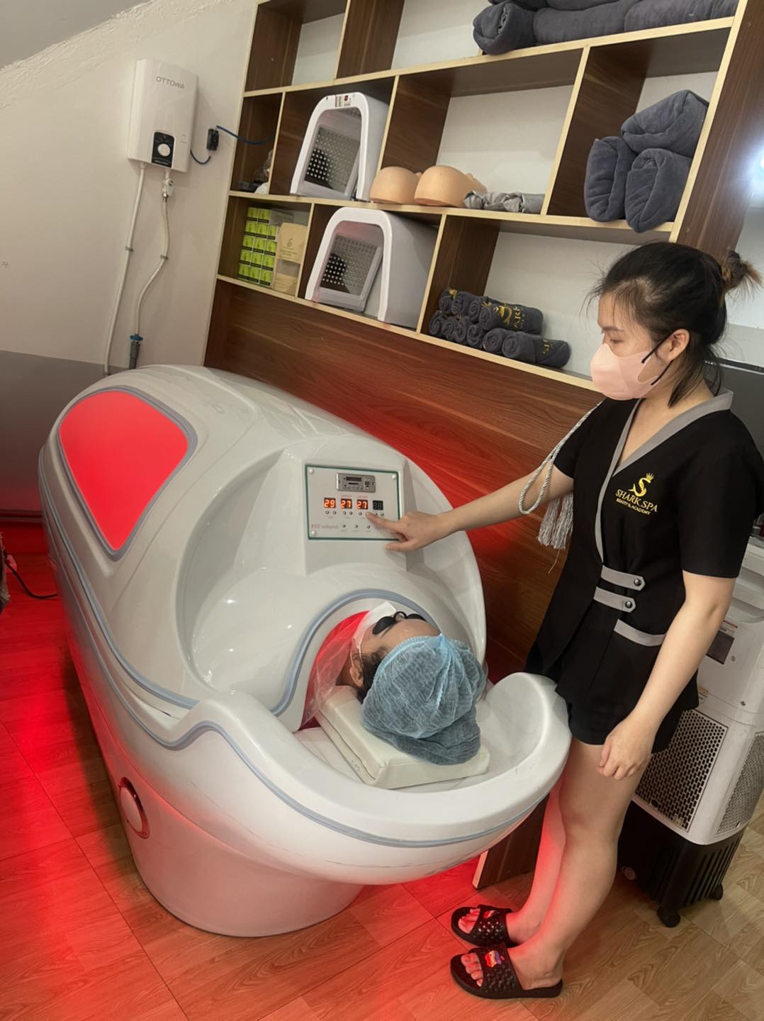 SHARK Spa ảnh 1