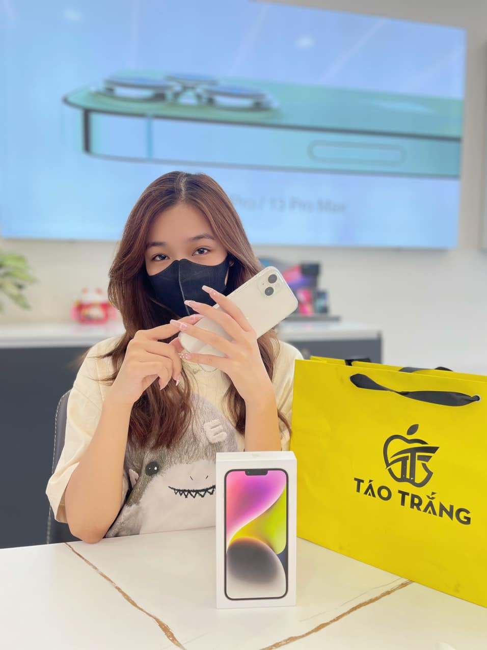 Táo Trắng Apple Store ảnh 2