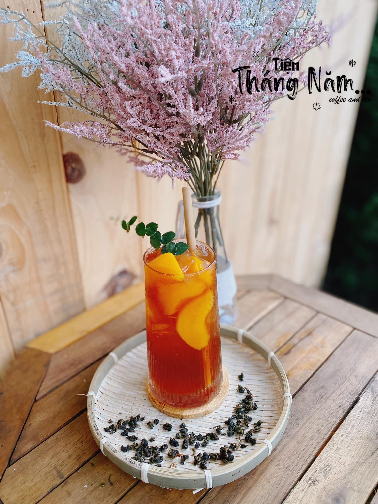 Tiệm Tháng Năm ảnh 3