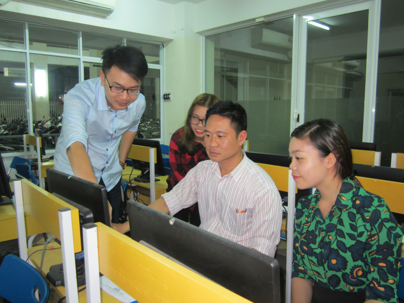 Trung tâm Tin học Việt Tin ảnh 2