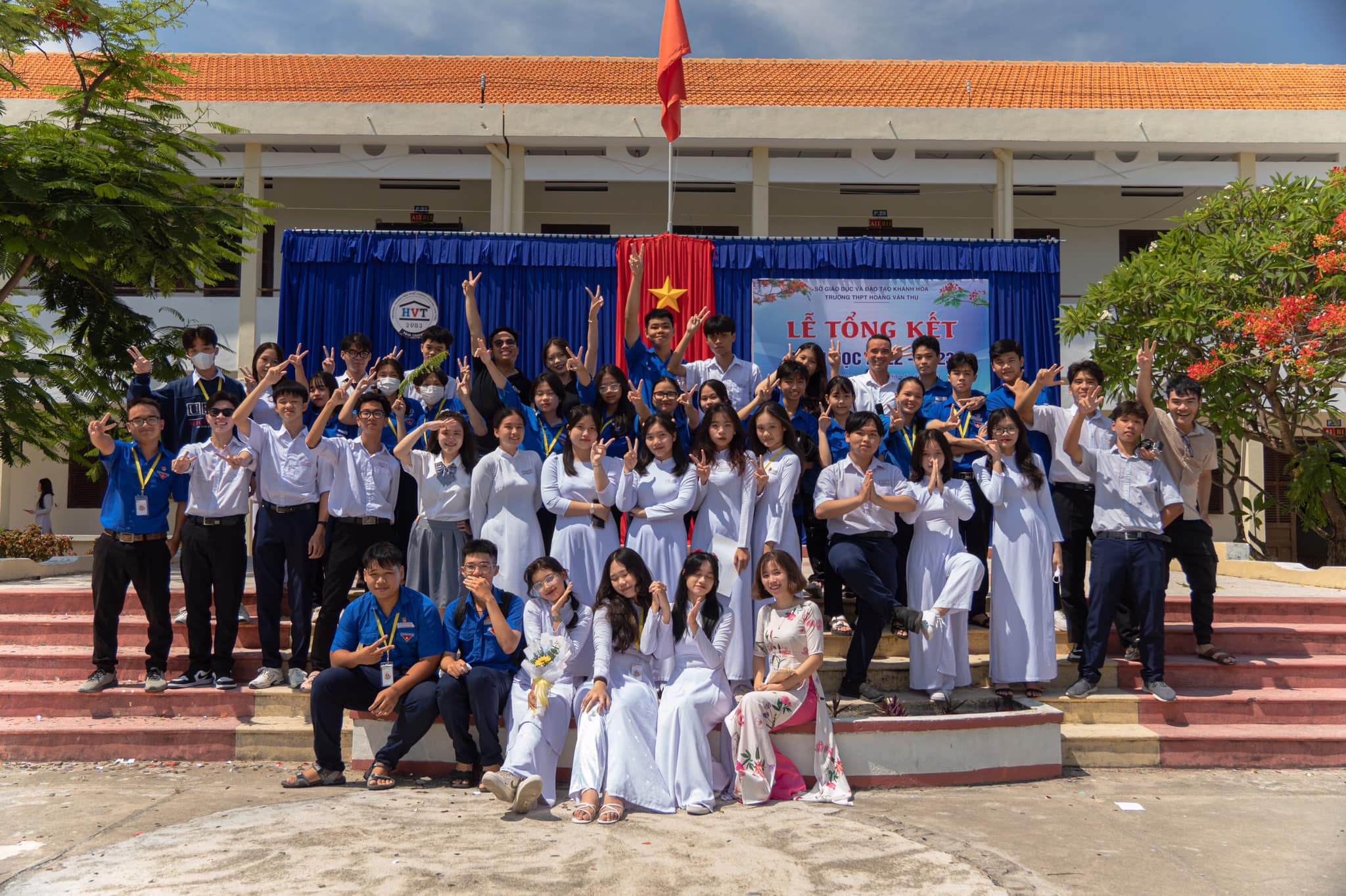Trường THPT Hoàng Văn Thụ ảnh 1