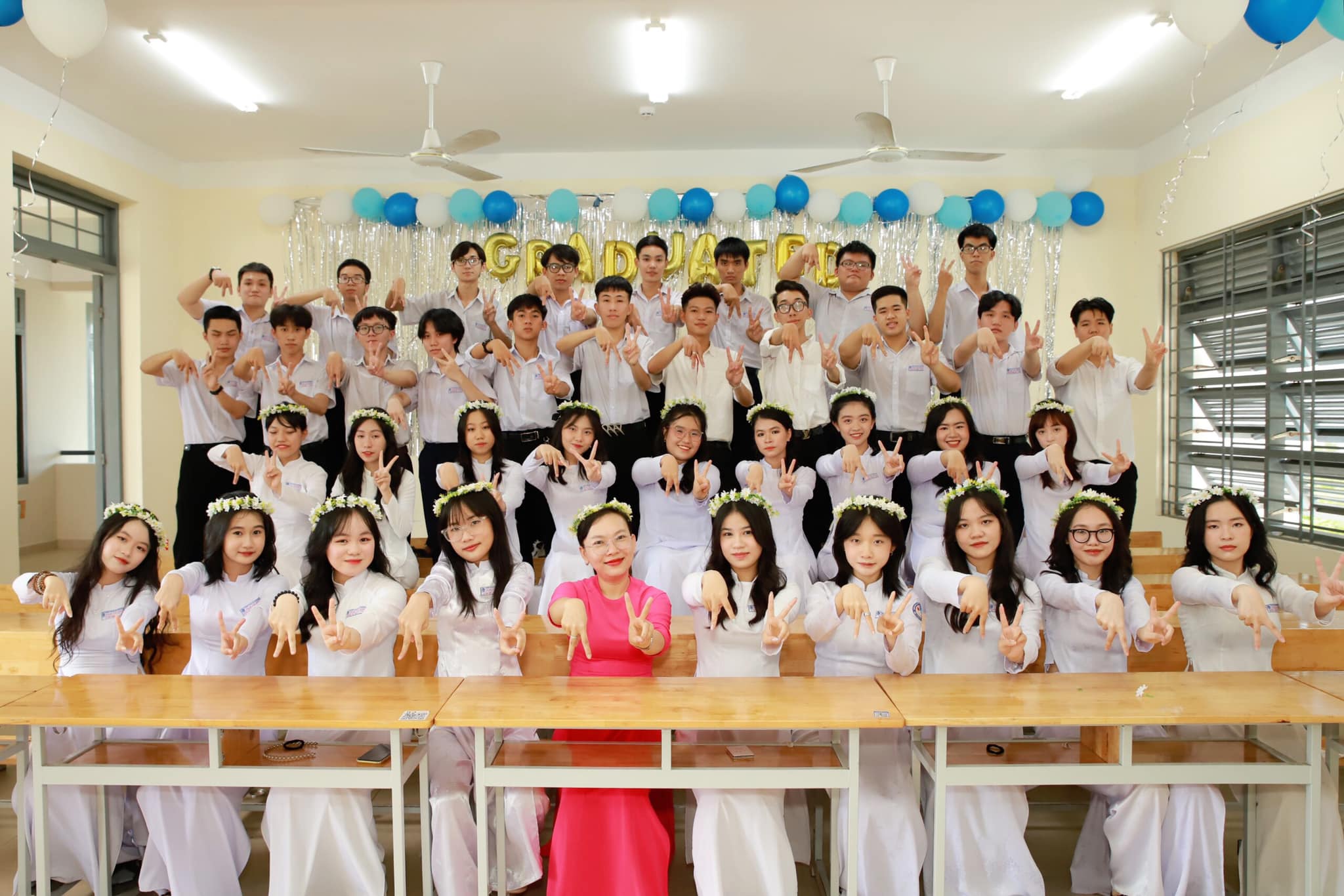 Trường THPT Phạm Văn Đồng ảnh 3