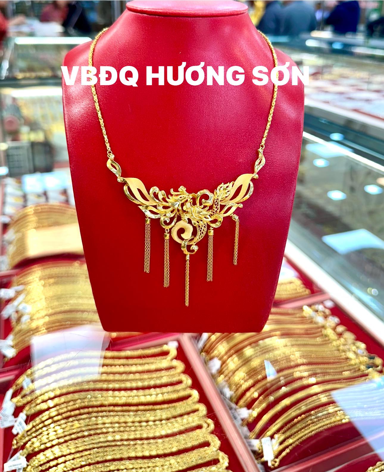 Vàng bạc đá quý Hương Sơn ảnh 2