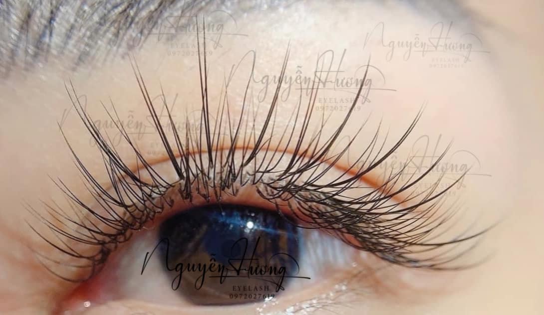 Hương Eyelash ảnh 1