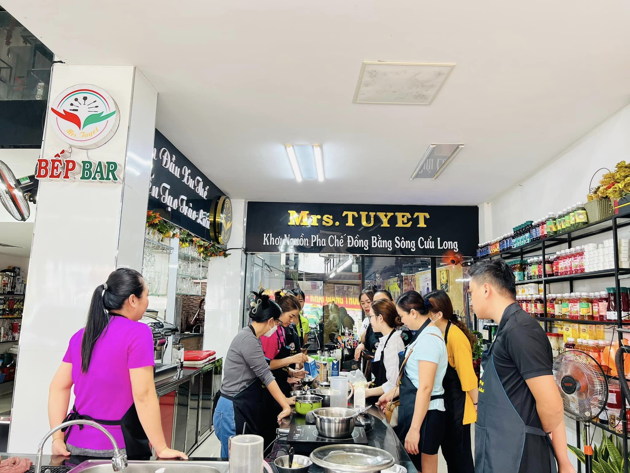 Bếp Bar Mrs.Tuyet Dạy Nghề ảnh 1