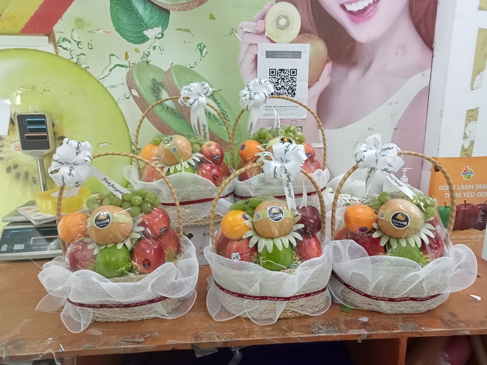 Giỏ trái cây nhập khẩu DP Fruit ảnh 1