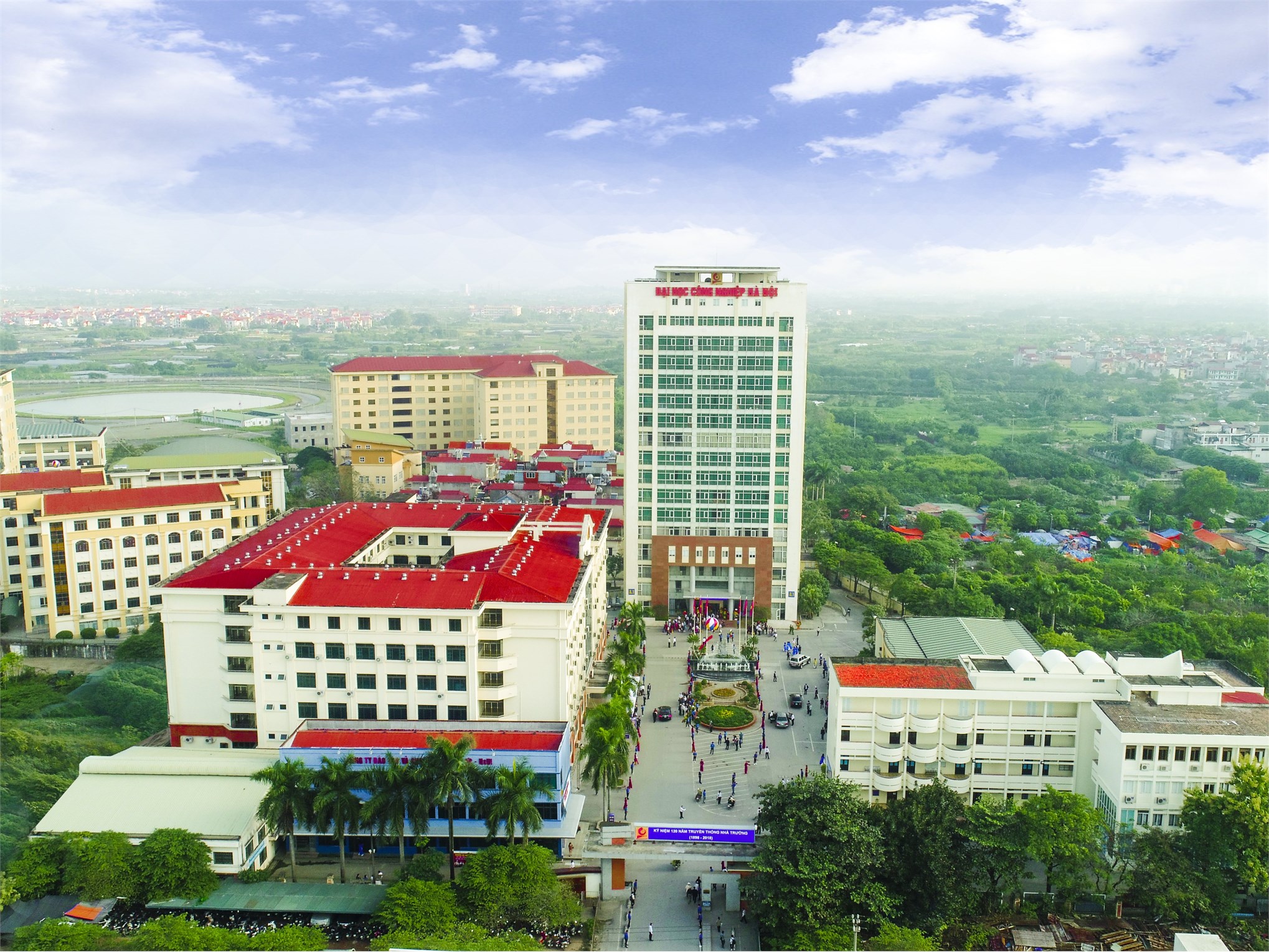 Đại học Công nghiệp Hà Nội ảnh 1