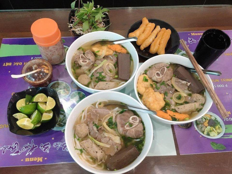 Bún bò Huế Trịnh ảnh 2