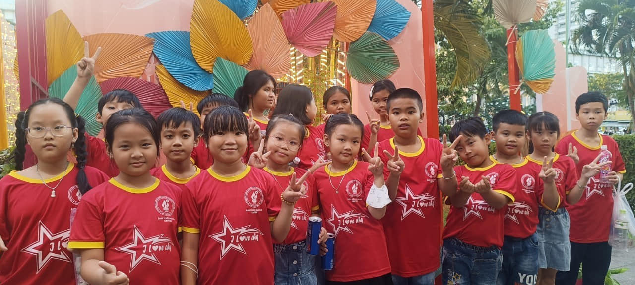Trung Tâm Ngoại Ngữ ÁNH HÀO QUANG ảnh 1