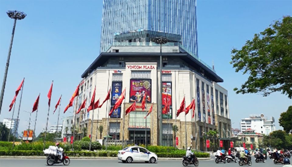 Bãi giữ xe tại Vincom Plaza Huế ảnh 1