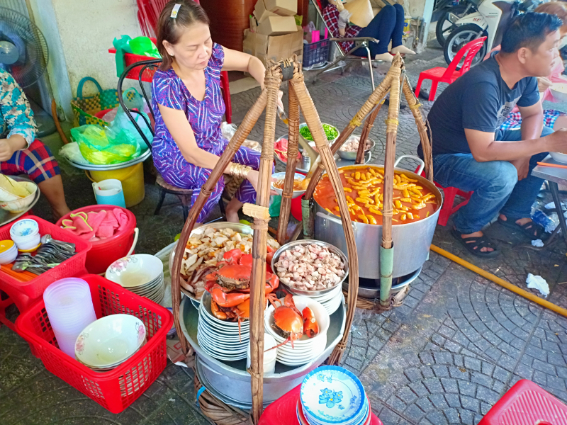 Quán bánh canh ngon ở Quận 5, TP. HCM