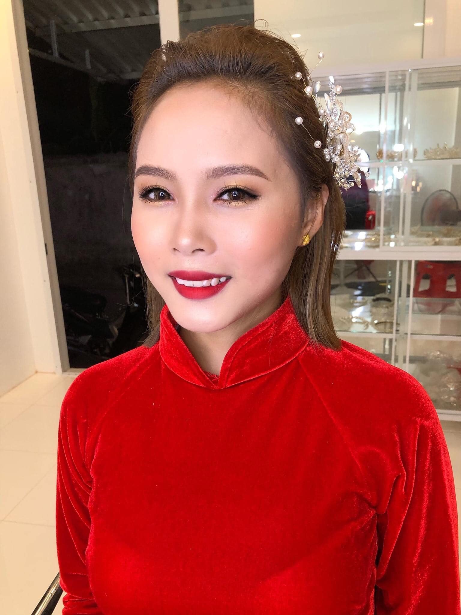 Nam Trần Makeup Store. ảnh 1