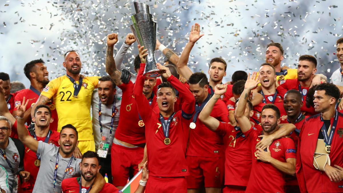 Bồ Đào Nha bất ngờ vô địch Euro 2016 ảnh 1