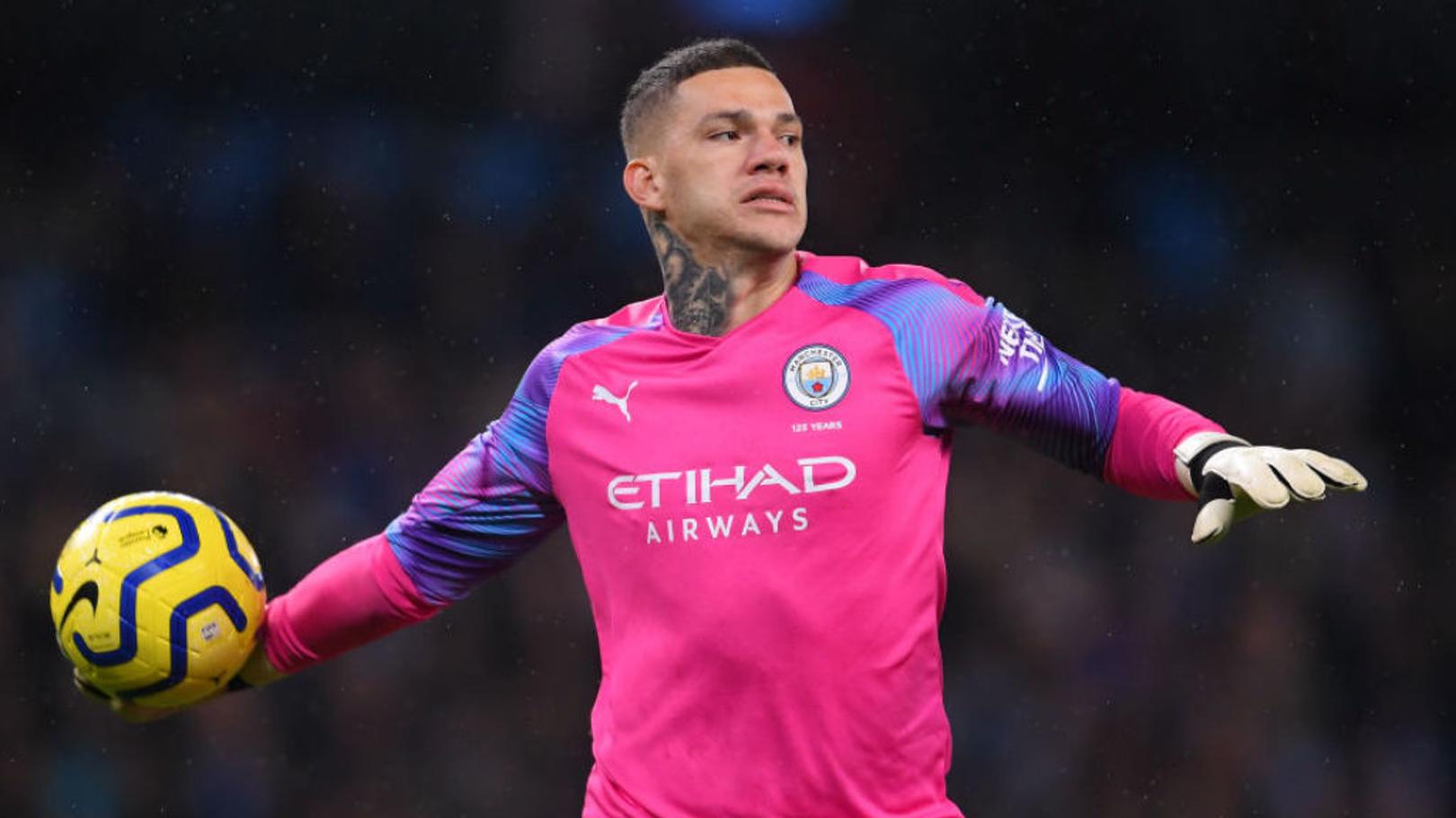 Ederson là thủ môn số 1 của Manchester City ảnh 1