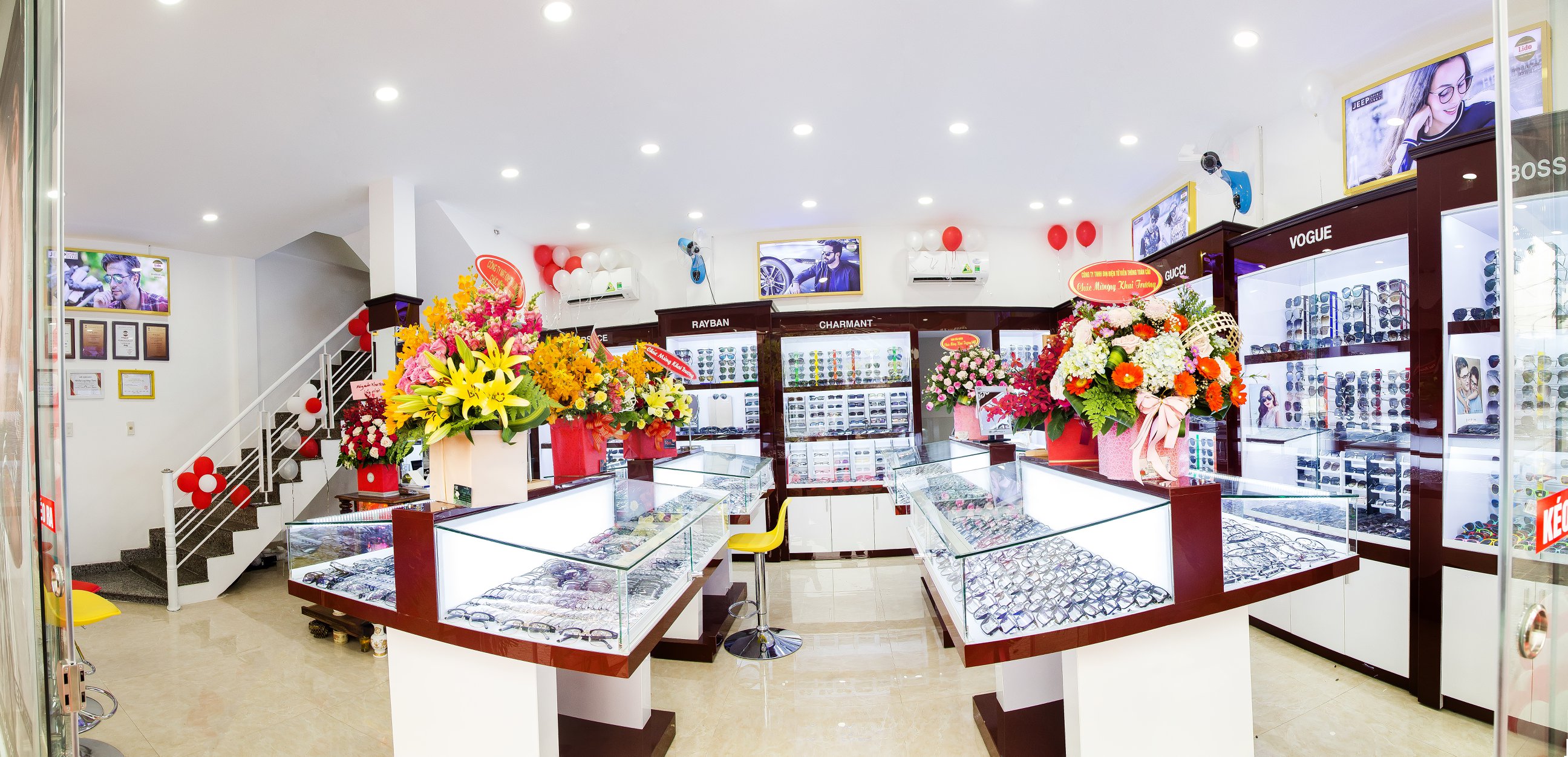 Mắt Kính Long Hoàng Thành ảnh 1