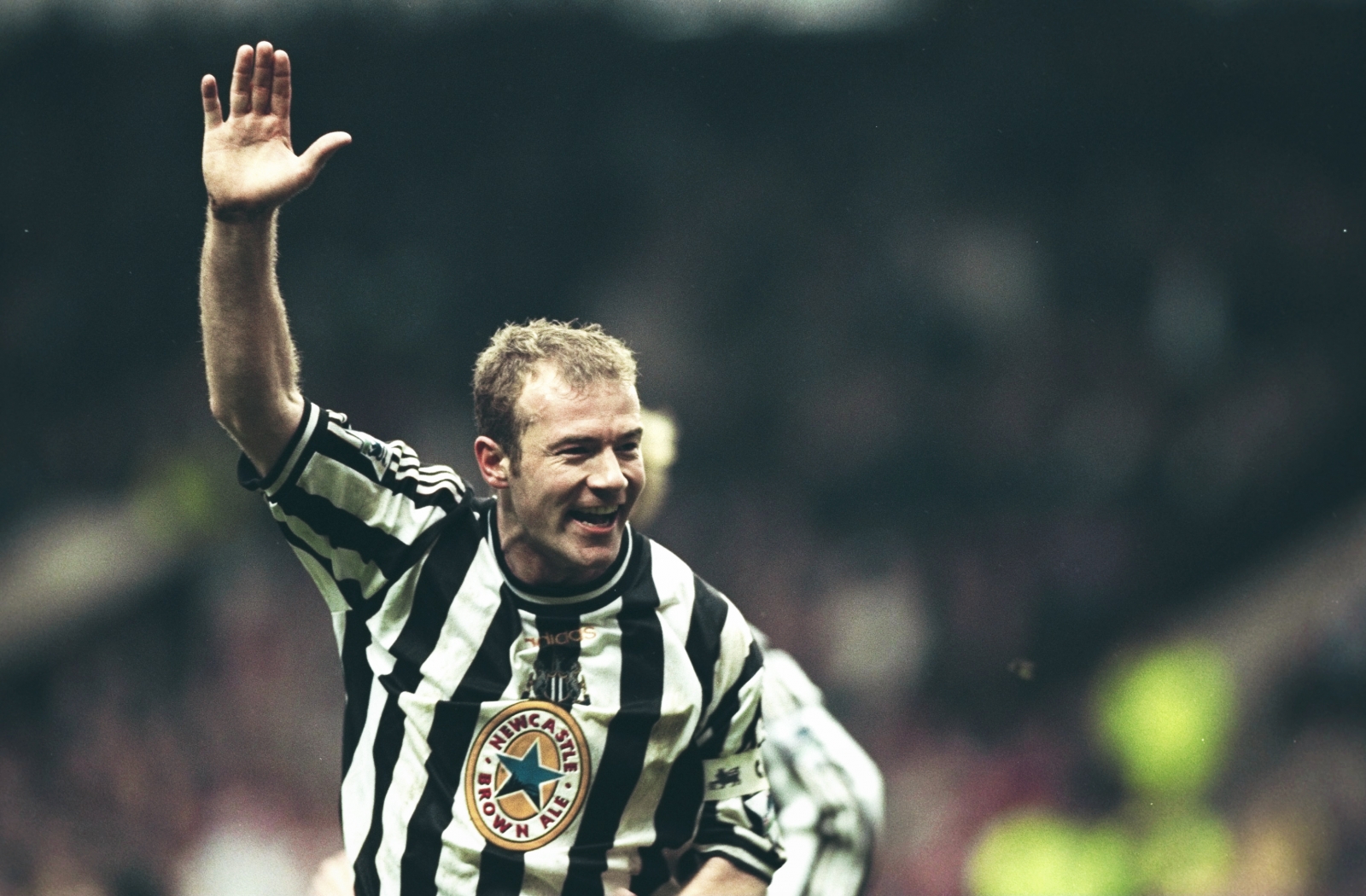 Alan Shearer là cây săn bàn vĩ đại nhất lịch sử bóng đá Ngoại hạng Anh ảnh 1