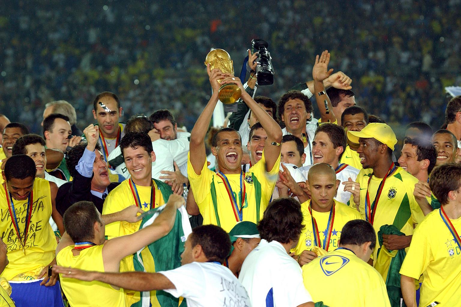 Brazil lên ngôi lần thứ 5 năm 2002 ảnh 1