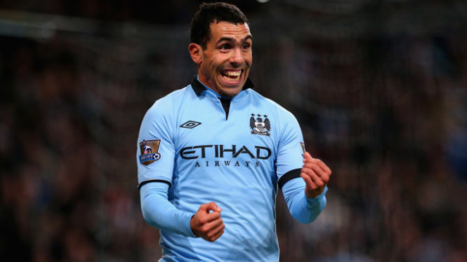 Tevez mang về những danh hiệu đầu tiên cho Man CIty ảnh 2