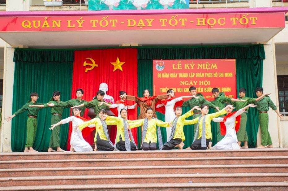 Trường THCS Nguyễn Trãi Hạ Long ảnh 2