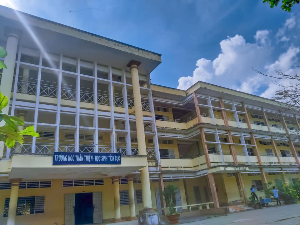 Trường THCS THPT Long Phú ảnh 2