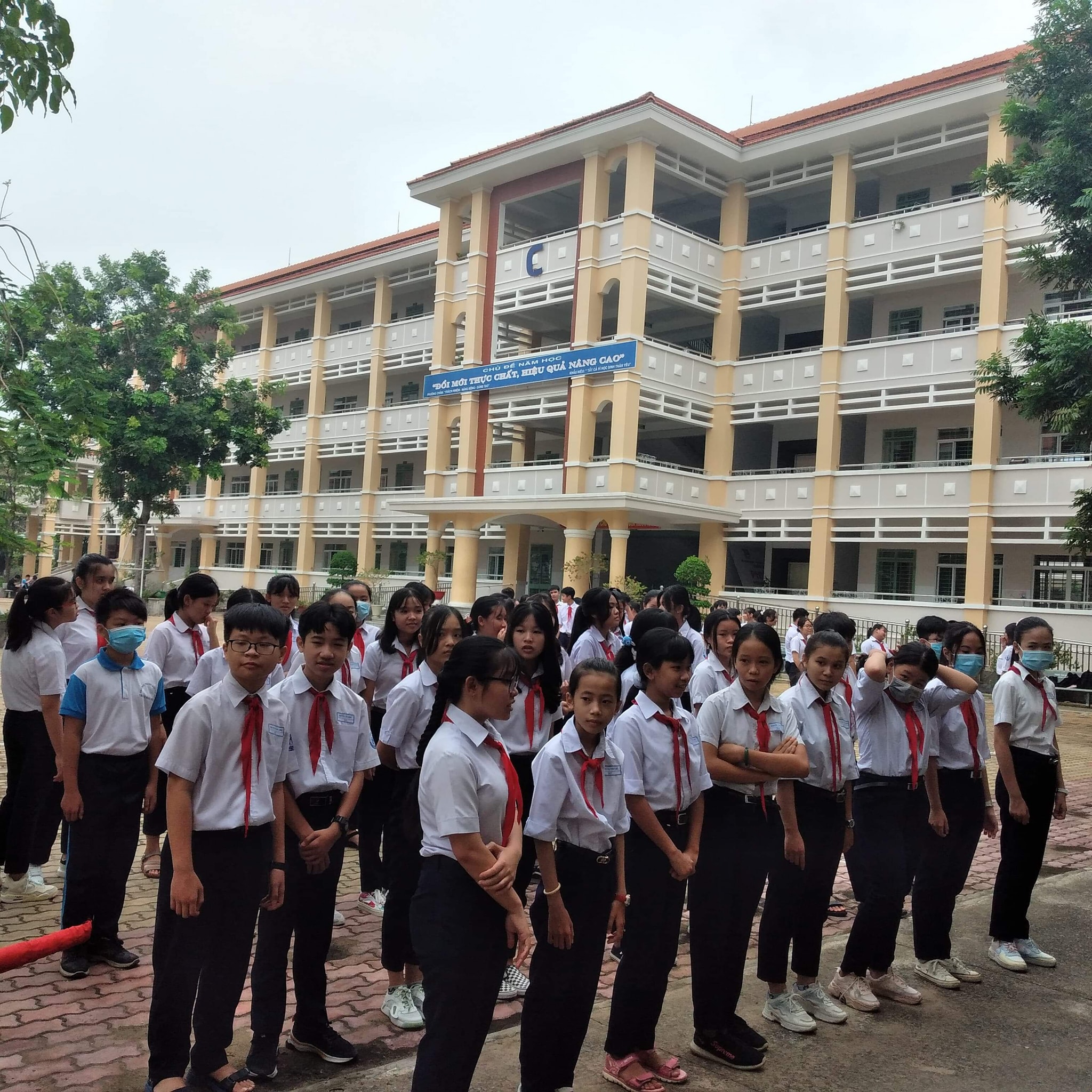 Trường THCS Trịnh Hoài Hoài Đức ảnh 1