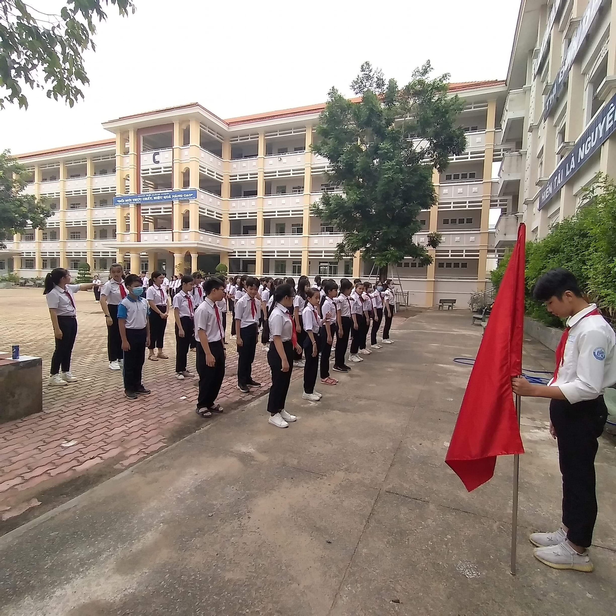 Trường THCS Trịnh Hoài Hoài Đức ảnh 2