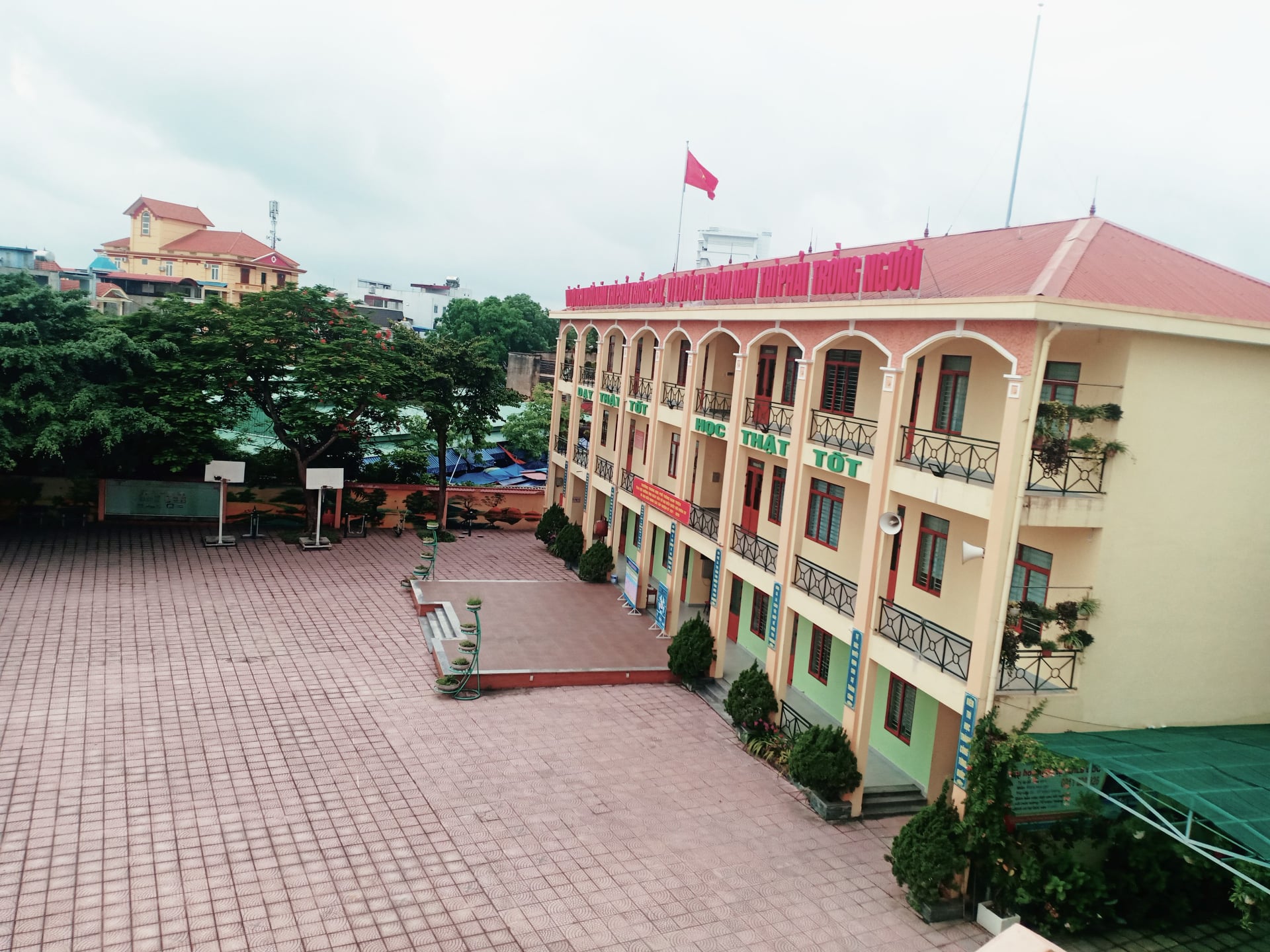 Trường THPT Nam Triệu ảnh 1